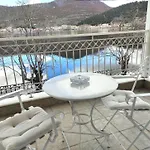 Paraliako Κaterina Lakefront - Biker Friendly Hotel מלון קסטוריה