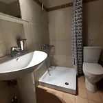 Paraliako Κaterina Lakefront - Biker Friendly Hotel מלון קסטוריה