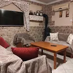 Paraliako Κaterina Lakefront - Biker Friendly Hotel