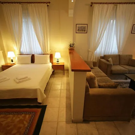 Hotel Paraliako κaterina Lakefront - Biker Friendly Kastoria