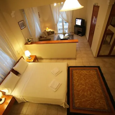 Paraliako κaterina Lakefront - Biker Friendly 3* Kastoria