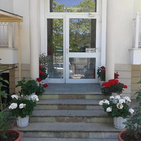 Paraliako κaterina Lakefront - Biker Friendly Kastoria