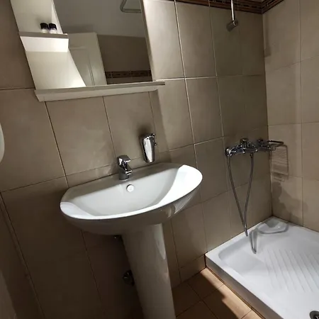 Paraliako κaterina Lakefront - Biker Friendly Kastoria