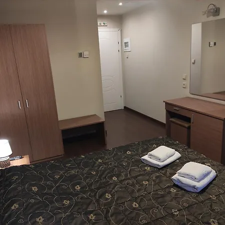 Hotel Paraliako κaterina Lakefront - Biker Friendly Kastoria