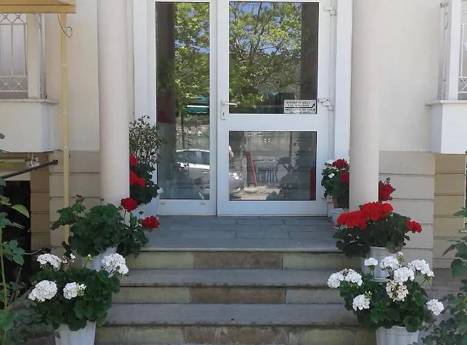 Paraliako Κaterina Lakefront - Biker Friendly Hotel Καστοριά