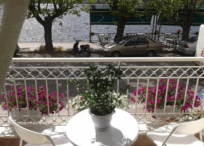 Paraliako Κaterina Lakefront - Biker Friendly Hotel Ξενοδοχείο Καστοριά