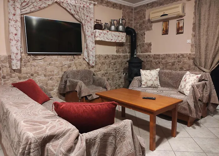 Paraliako Κaterina Lakefront - Biker Friendly Hotel